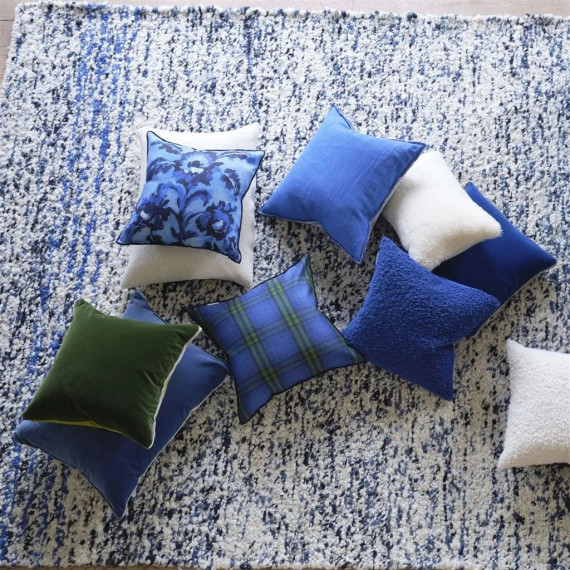 Albert Vold Interiør AS - Designers Guild - Pute CORMO COBALT BOUCLE